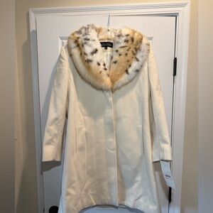 NWT, Fabulous Furs Cream Coat with Snow Leopard faux fur Collar